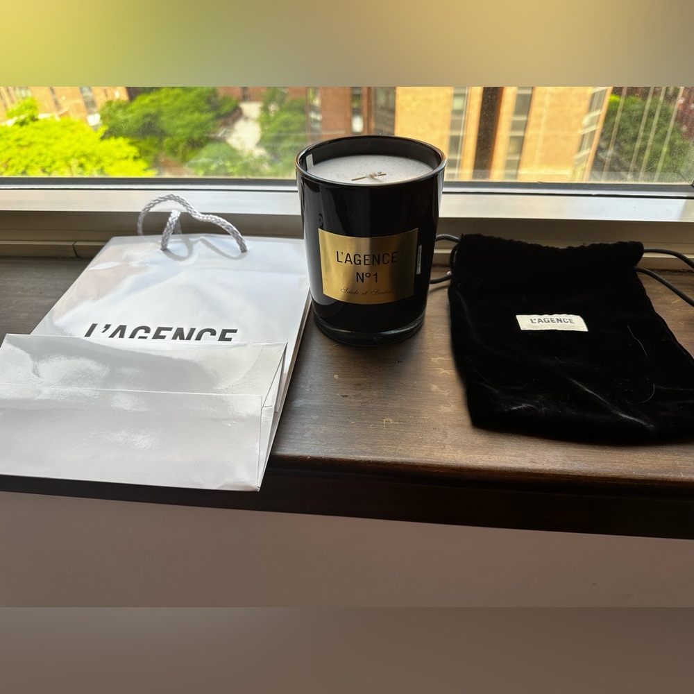 New L’Agence No 1 Suede et Santal large 15oz candle with bags